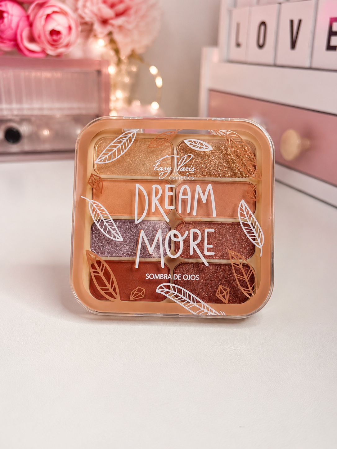 Paleta de sombras de Ojos  *Dream More* - 8 tonos Nude y Brillantes  Easy Paris